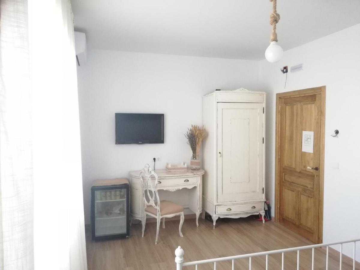 Hostal El Lugar De La Mancha Argamasilla de Alba Dış mekan fotoğraf
