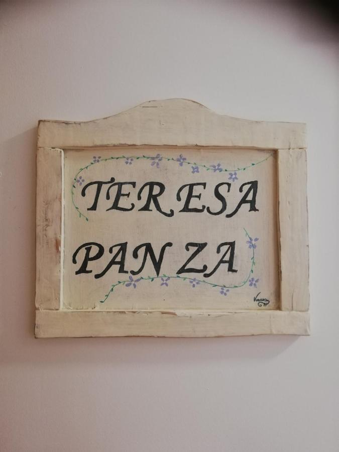 Hostal El Lugar De La Mancha Argamasilla de Alba Dış mekan fotoğraf